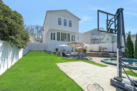 158 Carmita Avenue Rutherford NJ 07070