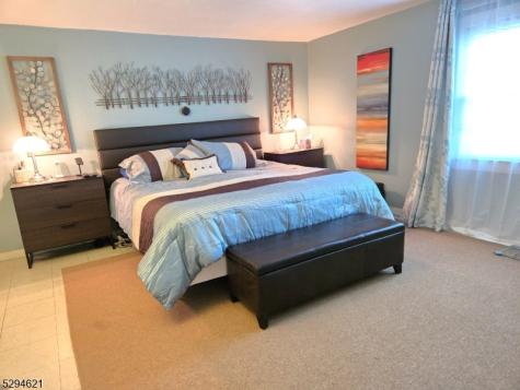 8 Forest Road Mount Olive NJ 07828