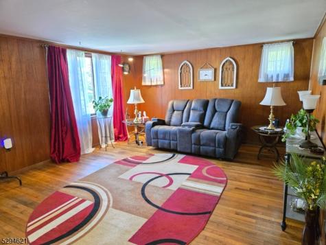 8 Forest Road Mount Olive NJ 07828