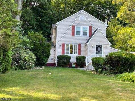 8 Forest Road Mount Olive NJ 07828