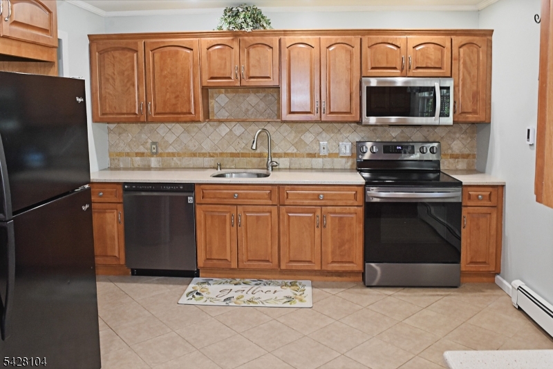121 Leland Trail Hopatcong NJ 07843