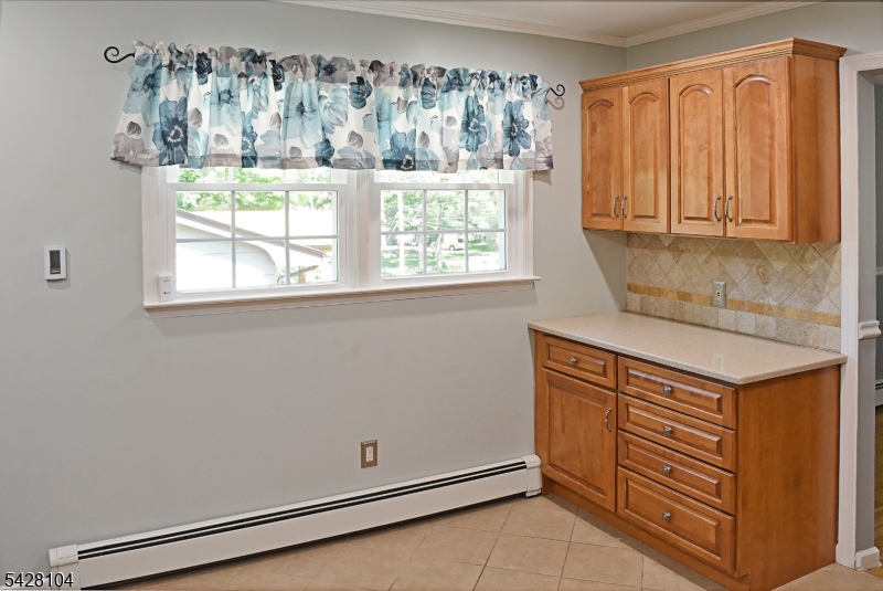 121 Leland Trail Hopatcong NJ 07843