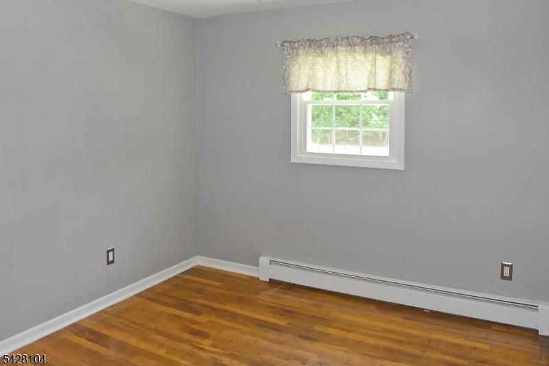 121 Leland Trail Hopatcong NJ 07843