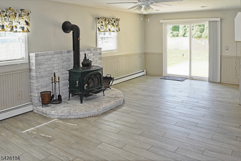121 Leland Trail Hopatcong NJ 07843