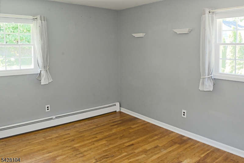 121 Leland Trail Hopatcong NJ 07843