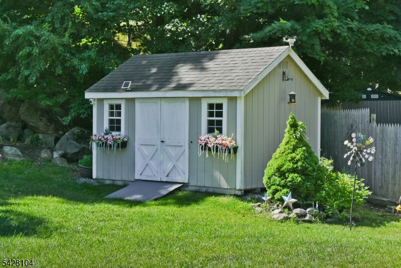 121 Leland Trail Hopatcong NJ 07843
