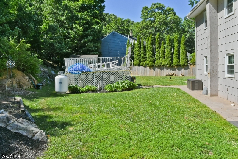 121 Leland Trail Hopatcong NJ 07843