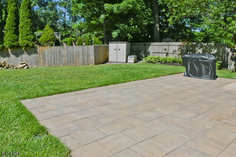 121 Leland Trail Hopatcong NJ 07843