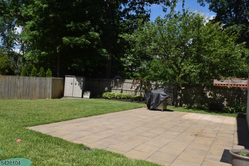 121 Leland Trail Hopatcong NJ 07843