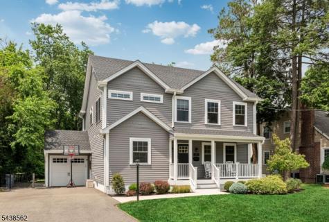 647 Harristown Road Glen Rock NJ 07452