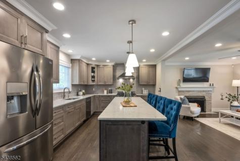 647 Harristown Road Glen Rock NJ 07452