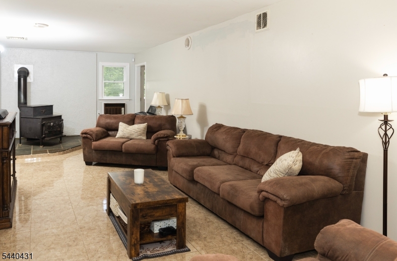 115 Leland Trail Hopatcong NJ 07843
