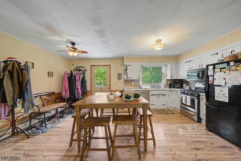 927 Owassa Road Stillwater NJ 07860