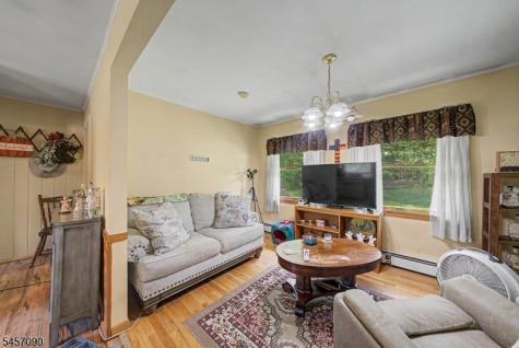 927 Owassa Road Stillwater NJ 07860