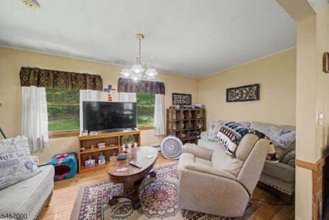 927 Owassa Road Stillwater NJ 07860