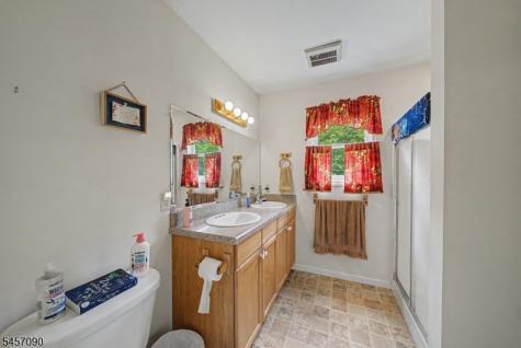927 Owassa Road Stillwater NJ 07860