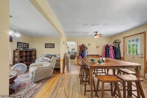 927 Owassa Road Stillwater NJ 07860