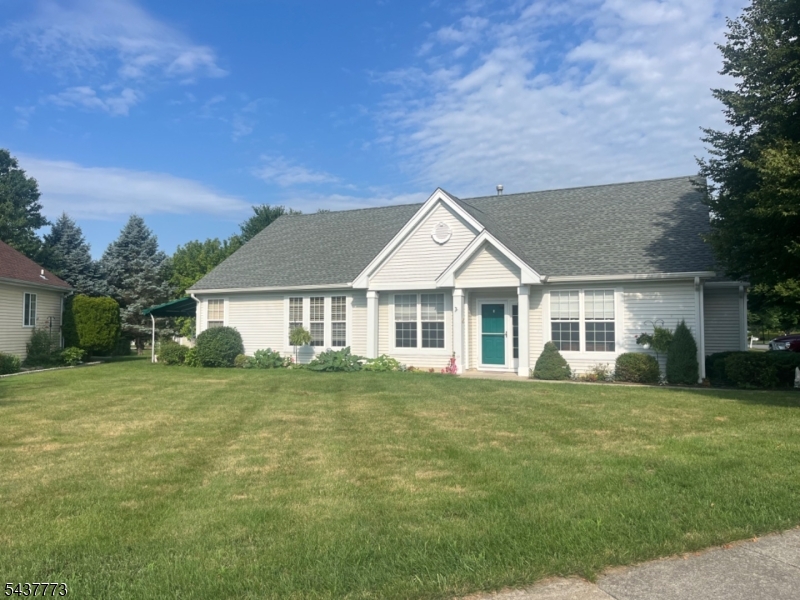 9 Buckingham Circle White NJ 07823