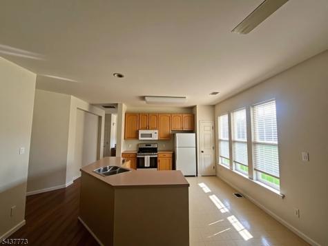 9 Buckingham Circle White NJ 07823