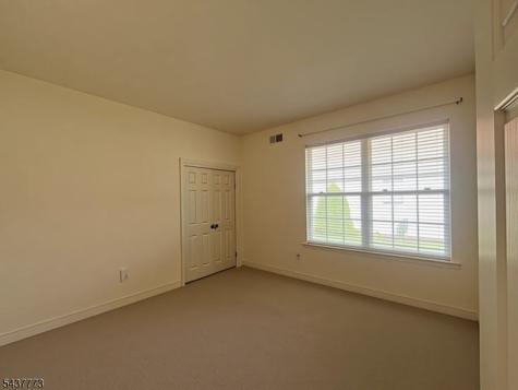 9 Buckingham Circle White NJ 07823