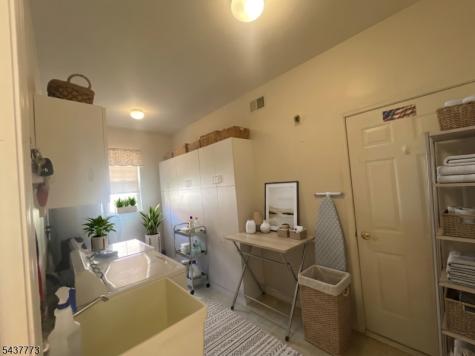 9 Buckingham Circle White NJ 07823