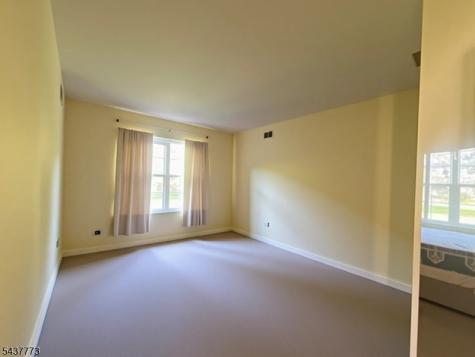 9 Buckingham Circle White NJ 07823