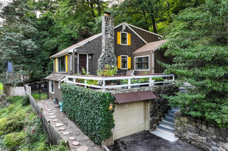 18 Bott Lane Montville NJ 07082