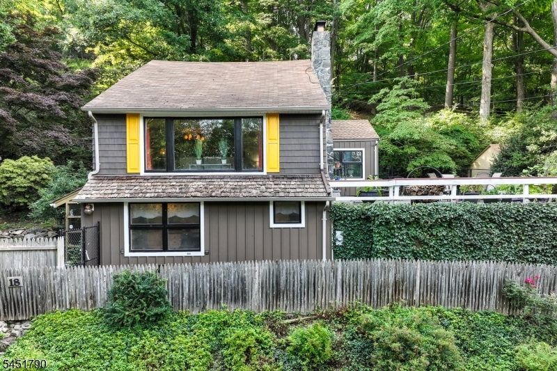 18 Bott Lane Montville NJ 07082
