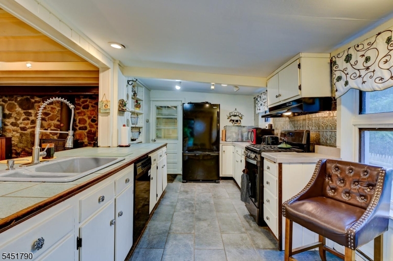 18 Bott Lane Montville NJ 07082