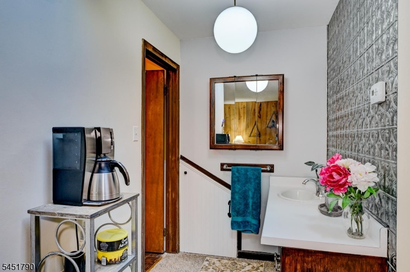18 Bott Lane Montville NJ 07082