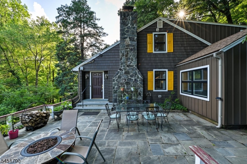 18 Bott Lane Montville NJ 07082