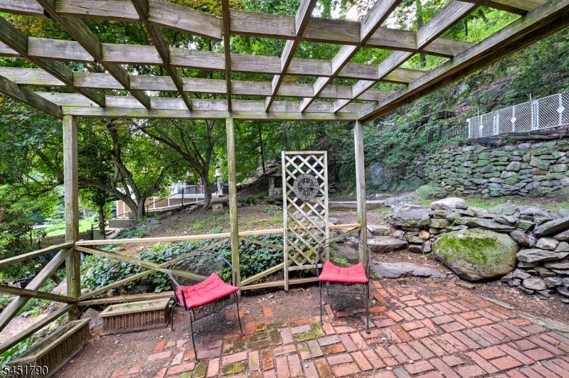 18 Bott Lane Montville NJ 07082