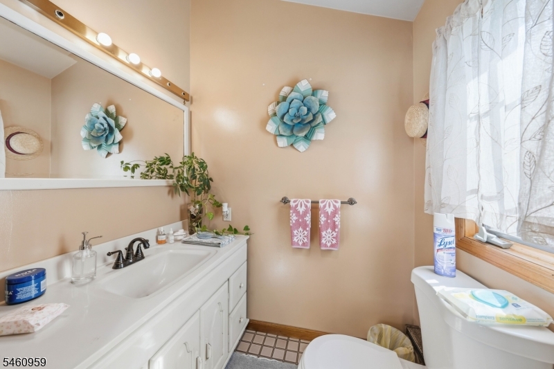 3 Fairview Avenue South River NJ 08882