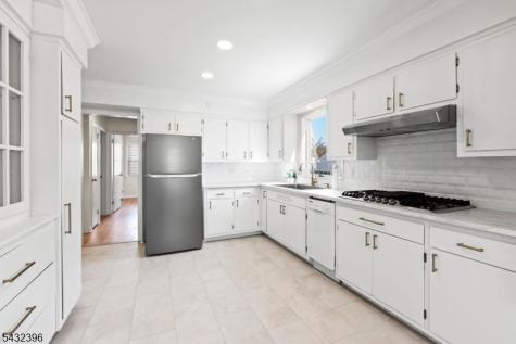 663 Mountain Avenue Springfield NJ 07081