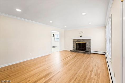 663 Mountain Avenue Springfield NJ 07081