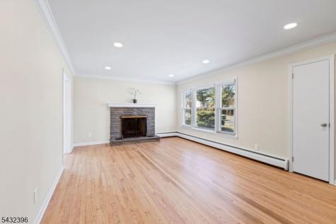 663 Mountain Avenue Springfield NJ 07081