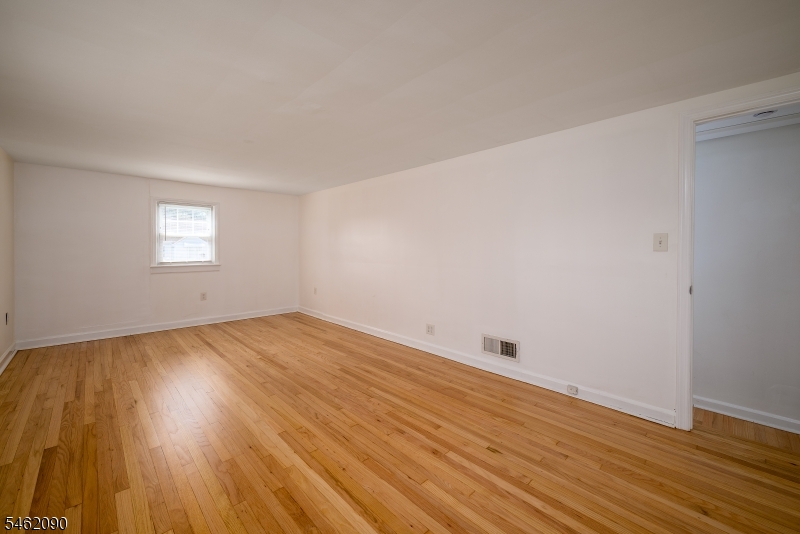 180 Mountainview Avenue Nutley NJ 07110