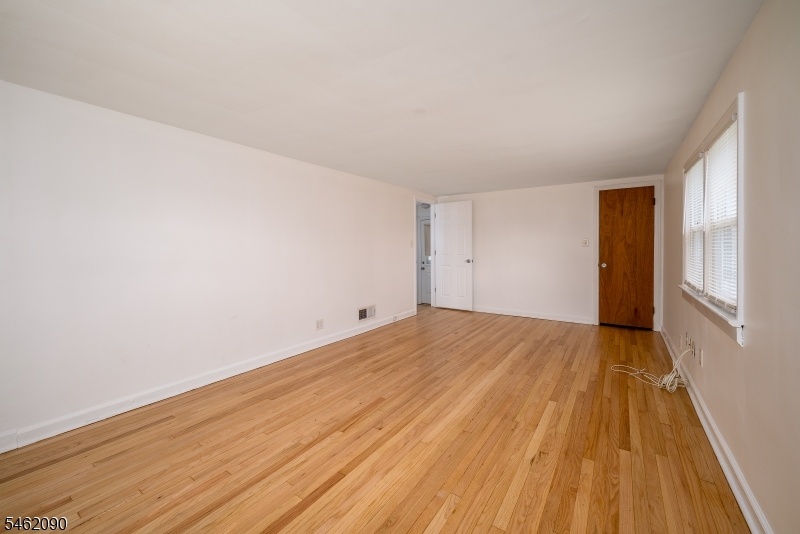 180 Mountainview Avenue Nutley NJ 07110