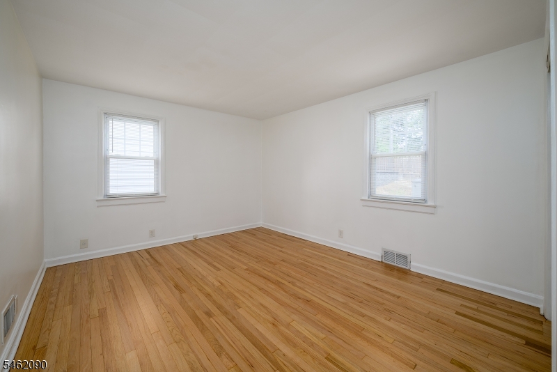 180 Mountainview Avenue Nutley NJ 07110