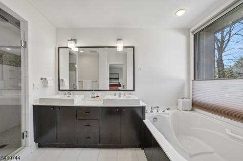 55 Lakeview Avenue Millburn NJ 07078