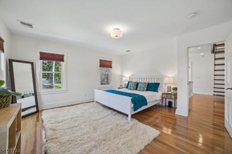 55 Lakeview Avenue Millburn NJ 07078