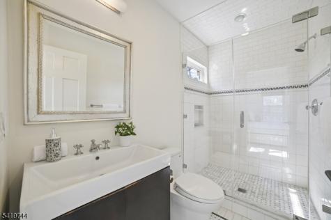 55 Lakeview Avenue Millburn NJ 07078