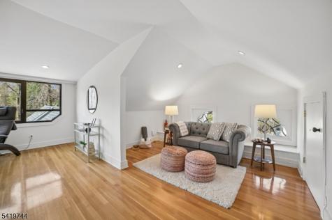 55 Lakeview Avenue Millburn NJ 07078