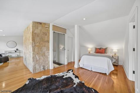55 Lakeview Avenue Millburn NJ 07078