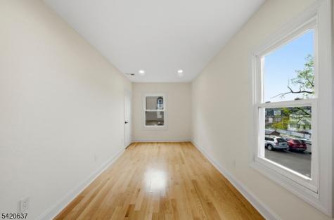 1 Foster Street Clifton NJ 07011