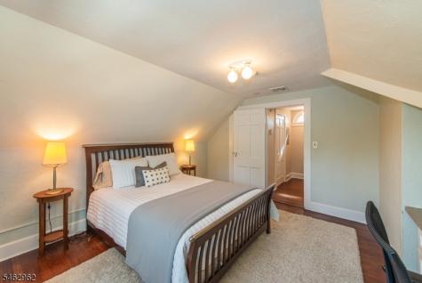 486 Ridgewood Avenue Glen Ridge Boro NJ 07028