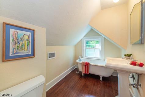 486 Ridgewood Avenue Glen Ridge Boro NJ 07028
