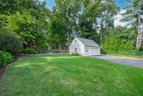 486 Ridgewood Avenue Glen Ridge Boro NJ 07028