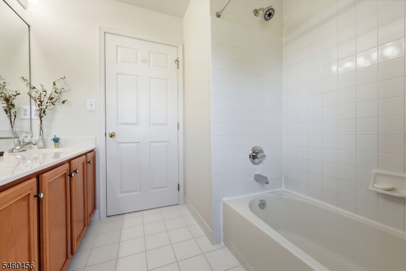925 Tyler Circle Greenwich NJ 08886