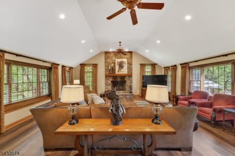 10 Tara Way Franklin NJ 08867